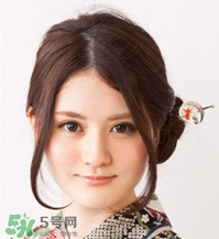 盤(pán)發(fā)發(fā)型圖片_盤(pán)發(fā)發(fā)型圖片2017款 盤(pán)發(fā)發(fā)型圖片_盤(pán)發(fā)發(fā)型圖片2017款