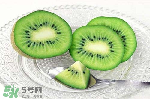 喝酒后可以吃獼猴桃嗎？酒和獼猴桃可以一起吃嗎？