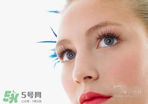 潤唇膏可以增長睫毛嗎？潤唇膏怎樣增長睫毛？