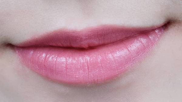 紀(jì)梵希2017全新禁忌之吻色號 紀(jì)梵希2017年全新禁忌之吻試色 紀(jì)梵希2017全新禁忌之吻色號 紀(jì)梵希2017年全新禁忌之吻試色