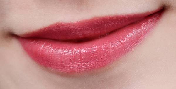 紀(jì)梵希2017全新禁忌之吻色號 紀(jì)梵希2017年全新禁忌之吻試色 紀(jì)梵希2017全新禁忌之吻色號 紀(jì)梵希2017年全新禁忌之吻試色