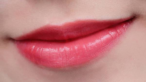 紀(jì)梵希2017全新禁忌之吻色號 紀(jì)梵希2017年全新禁忌之吻試色 紀(jì)梵希2017全新禁忌之吻色號 紀(jì)梵希2017年全新禁忌之吻試色