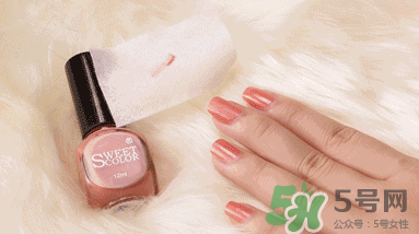 豆沙色指甲油推薦 豆沙色指甲油是什么樣的 豆沙色指甲油推薦 豆沙色指甲油是什么樣的