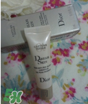 dior迪奧夢幻美肌修顏乳怎么用？迪奧修顏乳怎么用