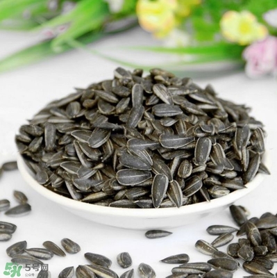 吃瓜子會口腔潰瘍嗎？口腔潰瘍可以吃瓜子嗎？