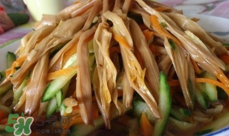 吃黃花菜會回奶嗎?黃花菜回奶還是下奶 吃黃花菜會回奶嗎?黃花菜回奶還是下奶