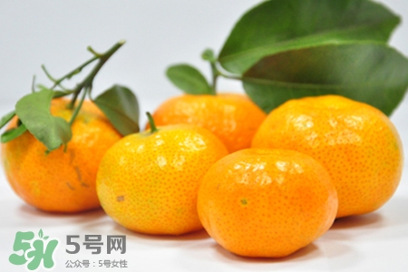橘子不能跟什么一起吃？橘子和什么食物相克？