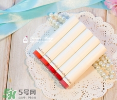 悅詩(shī)風(fēng)吟奶油唇膏口紅色號(hào)試色 悅詩(shī)風(fēng)吟奶油唇膏口紅試色圖 悅詩(shī)風(fēng)吟奶油唇膏口紅色號(hào)試色 悅詩(shī)風(fēng)吟奶油唇膏口紅試色圖