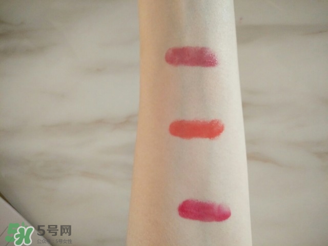 悅詩(shī)風(fēng)吟奶油唇膏口紅色號(hào)試色 悅詩(shī)風(fēng)吟奶油唇膏口紅試色圖 悅詩(shī)風(fēng)吟奶油唇膏口紅色號(hào)試色 悅詩(shī)風(fēng)吟奶油唇膏口紅試色圖