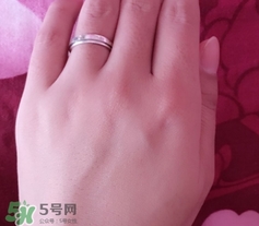 遮瑕液和遮瑕膏的區(qū)別？遮瑕液好還是遮瑕膏好？