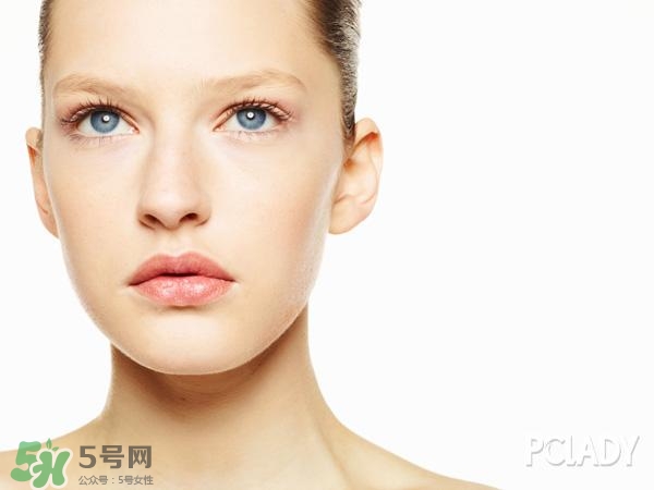 遮瑕液和遮瑕膏的區(qū)別？遮瑕液好還是遮瑕膏好？