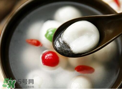 元宵為什么會(huì)裂開？怎么煮元宵不容易裂開？