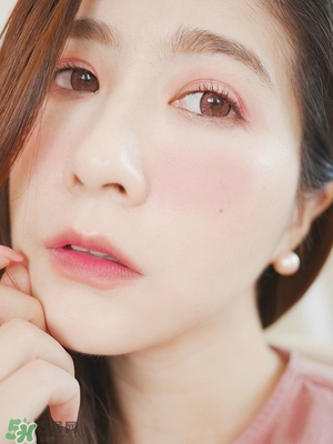 植村秀豆沙色口紅色號(hào)是幾號(hào)色？植村秀豆沙色口紅試色