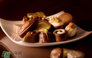 巧克力和牛奶能一起吃嗎？吃完巧克力能喝牛奶嗎？