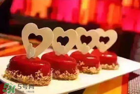 情人節(jié)晚餐吃什么？情人節(jié)晚餐在哪里吃合適？