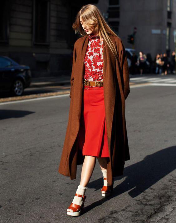 極光紅是什么顏色？極光紅口紅試色