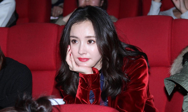 極光紅是什么顏色？極光紅口紅試色