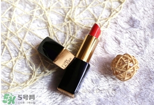 雅詩(shī)蘭黛傾慕唇膏320試色 雅詩(shī)蘭黛傾慕320試色圖 雅詩(shī)蘭黛傾慕唇膏320試色 雅詩(shī)蘭黛傾慕320試色圖