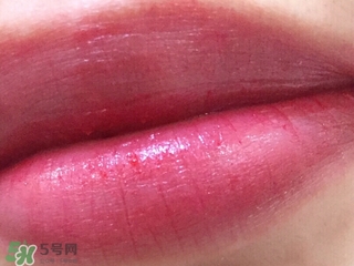 tom ford和mac哪個好？tom ford口紅和mac口紅哪個好？