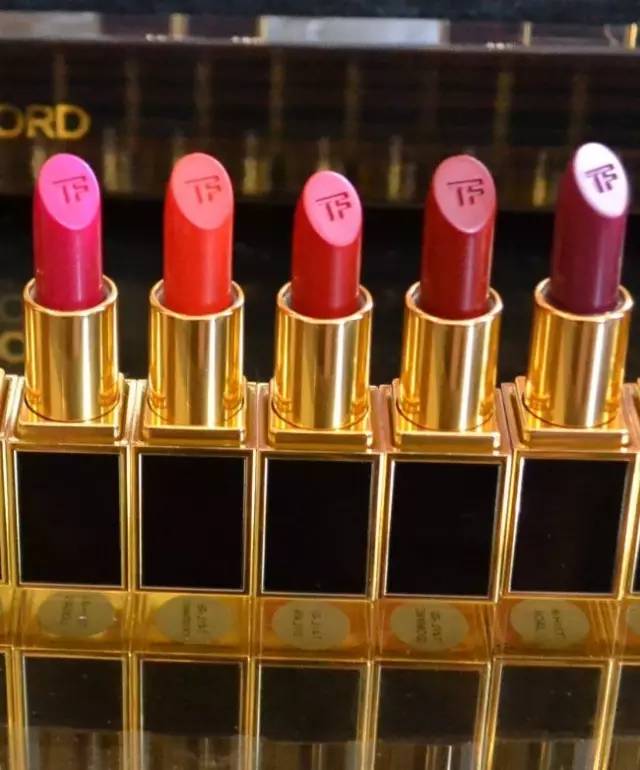 tom ford和迪奧哪個(gè)好？tom ford口紅和dior口紅哪個(gè)好？