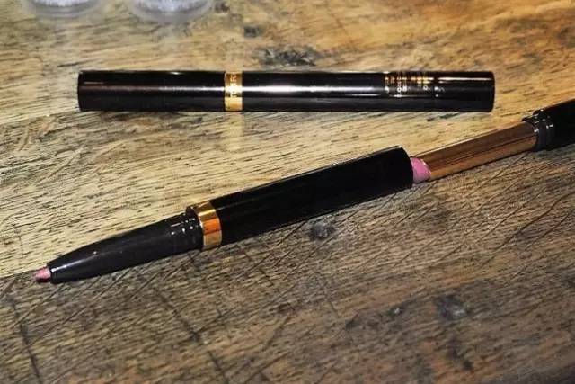 tom ford和迪奧哪個(gè)好？tom ford口紅和dior口紅哪個(gè)好？