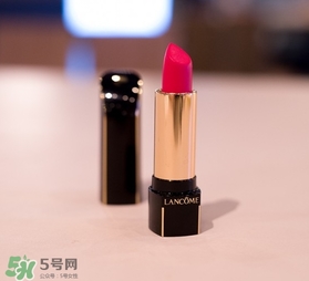 蘭蔻菁純唇膏388試色 蘭蔻菁純唇膏388試色圖 蘭蔻菁純唇膏388試色 蘭蔻菁純唇膏388試色圖