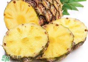 鳳梨吃之前用鹽水泡嗎？鳳梨為什么要用鹽水泡？