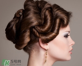 浮粉怎么辦？臉上浮粉怎么補救？