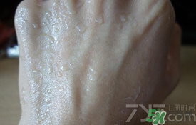 安耐曬金瓶怎么樣？安耐曬金瓶好用嗎？