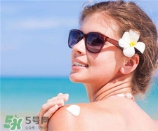 補涂防曬霜要洗臉嗎?怎么補涂防曬霜? 補涂防曬霜要洗臉嗎?怎么補涂防曬霜?