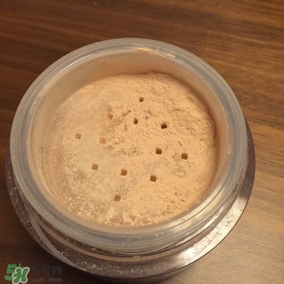 bareminerals什么值得買？bareminerals貝茗明星產(chǎn)品