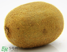 獼猴桃中間白色的能吃嗎？獼猴桃中間的白心可以吃嗎？