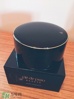 cpb散粉和紀(jì)梵希散粉哪個好？cpb散粉和紀(jì)梵希散粉對比