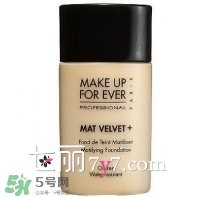 粉底液會(huì)脫妝嗎？粉底液脫妝怎么辦？