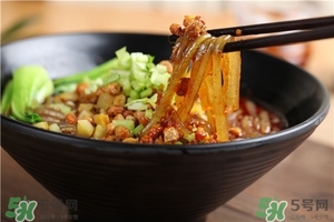 酸辣粉的家常做法 酸辣粉家常最簡單做法 酸辣粉的家常做法 酸辣粉家常最簡單做法