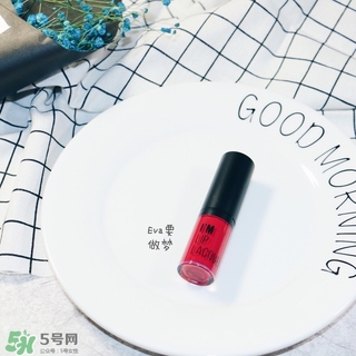 蜜桃色口紅是什么顏色？蜜桃色口紅試色