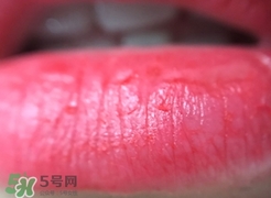 美康粉黛紅鸞心動唇釉怎么樣？美康粉黛氣墊唇釉好用嗎