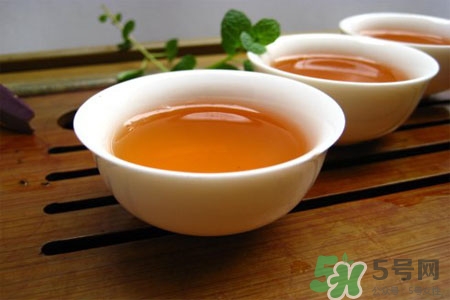 藤茶的營養(yǎng)價(jià)值 藤茶的功效與作用 藤茶的營養(yǎng)價(jià)值 藤茶的功效與作用