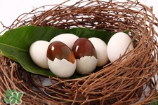 皮蛋不能和什么一起吃？皮蛋不能和什么食物同吃？