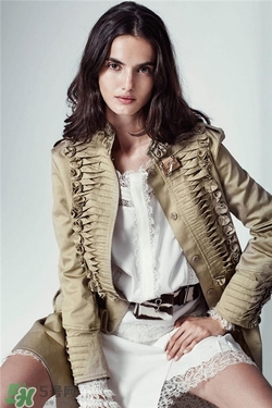 春天穿什么顏色衣服好看？春季流行穿什么顏色衣服？