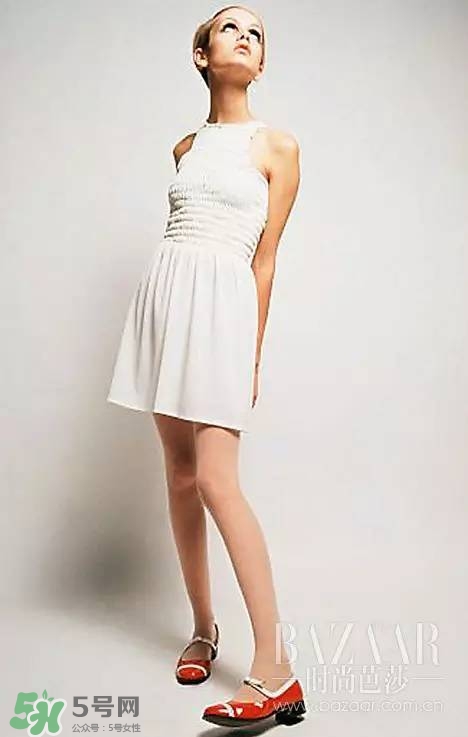 瑪麗珍鞋可以穿襪子嗎？瑪麗珍鞋襪子怎么搭配？