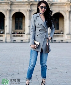 灰色西裝怎么搭配？灰色西服怎么搭配好看？