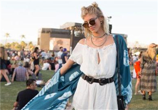 肩寬的女生適合穿什么衣服？肩寬的女生穿衣搭配技巧