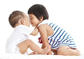 2歲寶寶發(fā)育指標 2歲寶寶發(fā)育標準