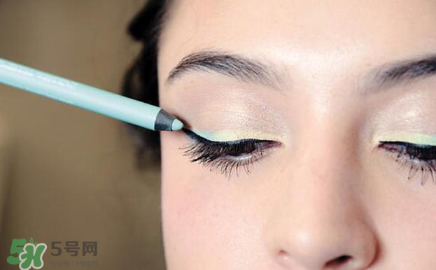 不脫妝眼線怎么畫 不脫妝眼線畫法 不脫妝眼線怎么畫 不脫妝眼線畫法