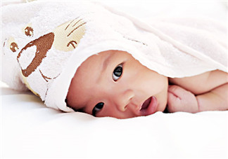 6月齡寶寶發(fā)育指標 6月齡寶寶發(fā)育標準