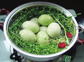 薺菜和鴨蛋能一起吃嗎？薺菜可以煮鴨蛋嗎？