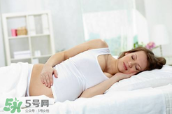 見紅了是不是快生了？見紅后多久會生？