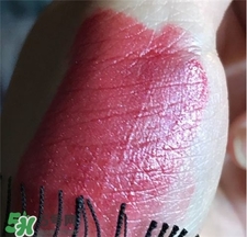 阿瑪尼黑管605試色 阿瑪尼黑管605價格 阿瑪尼黑管605試色 阿瑪尼黑管605價格