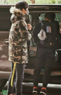 off white黃腰帶怎么系？off white腰帶怎么綁？